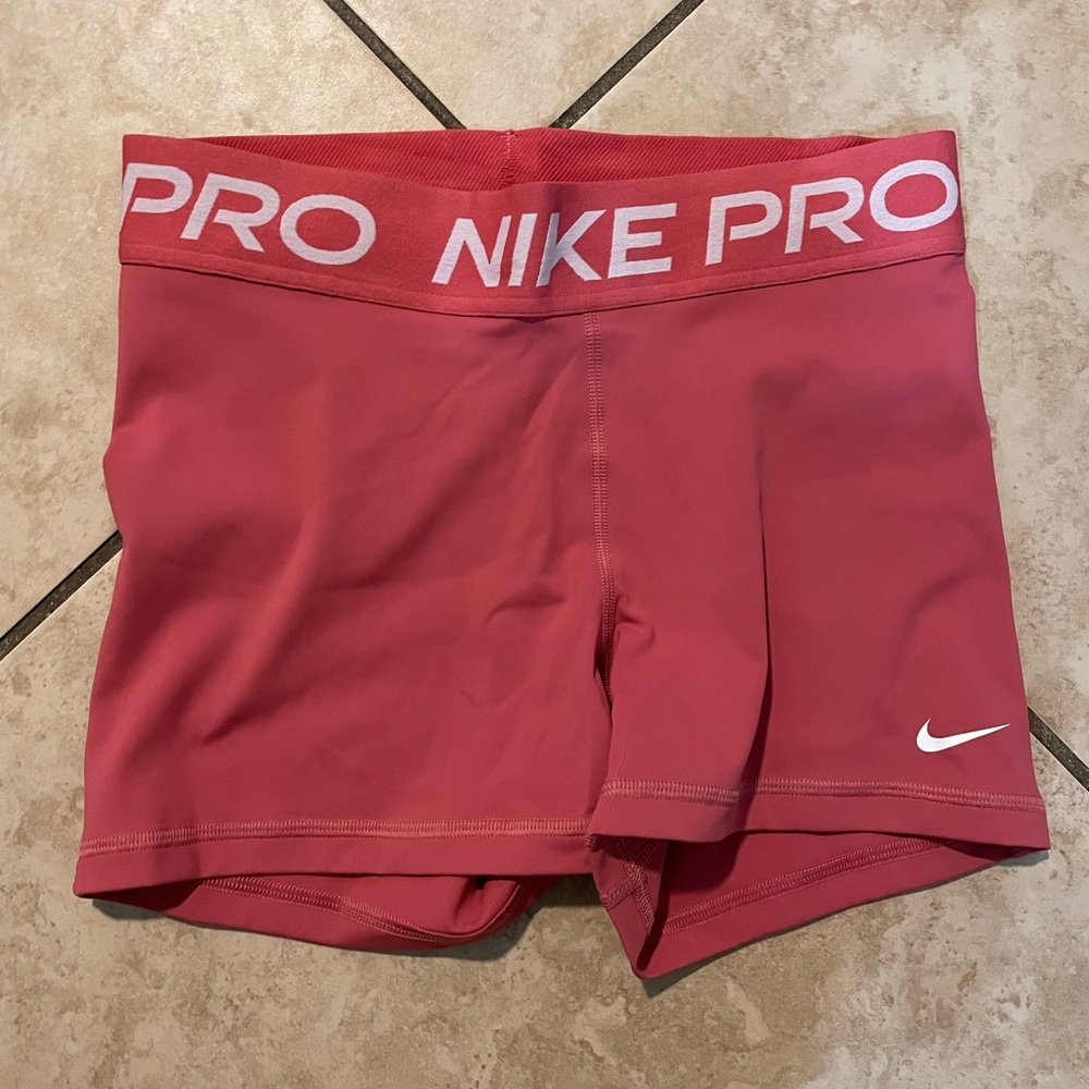 Nike pro